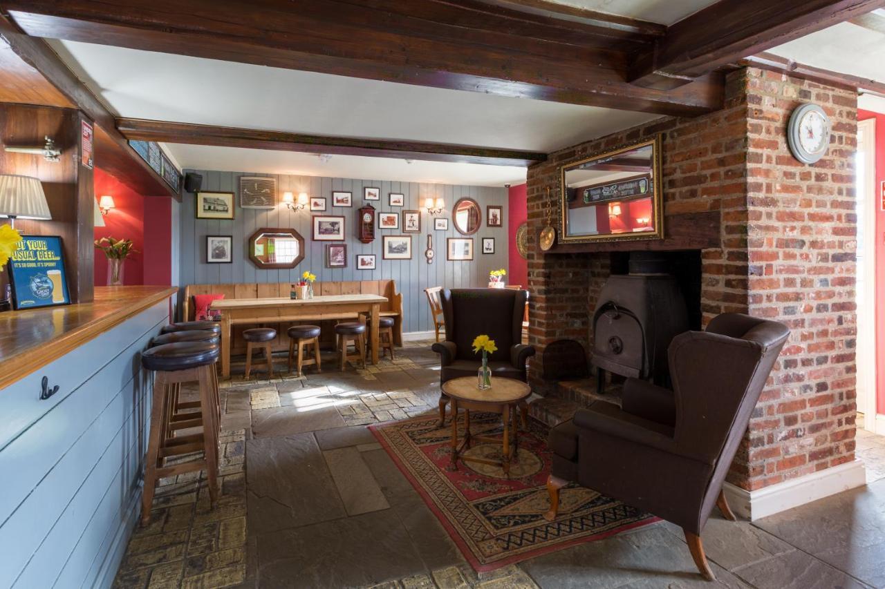 The Plough Hotell Wangford Eksteriør bilde
